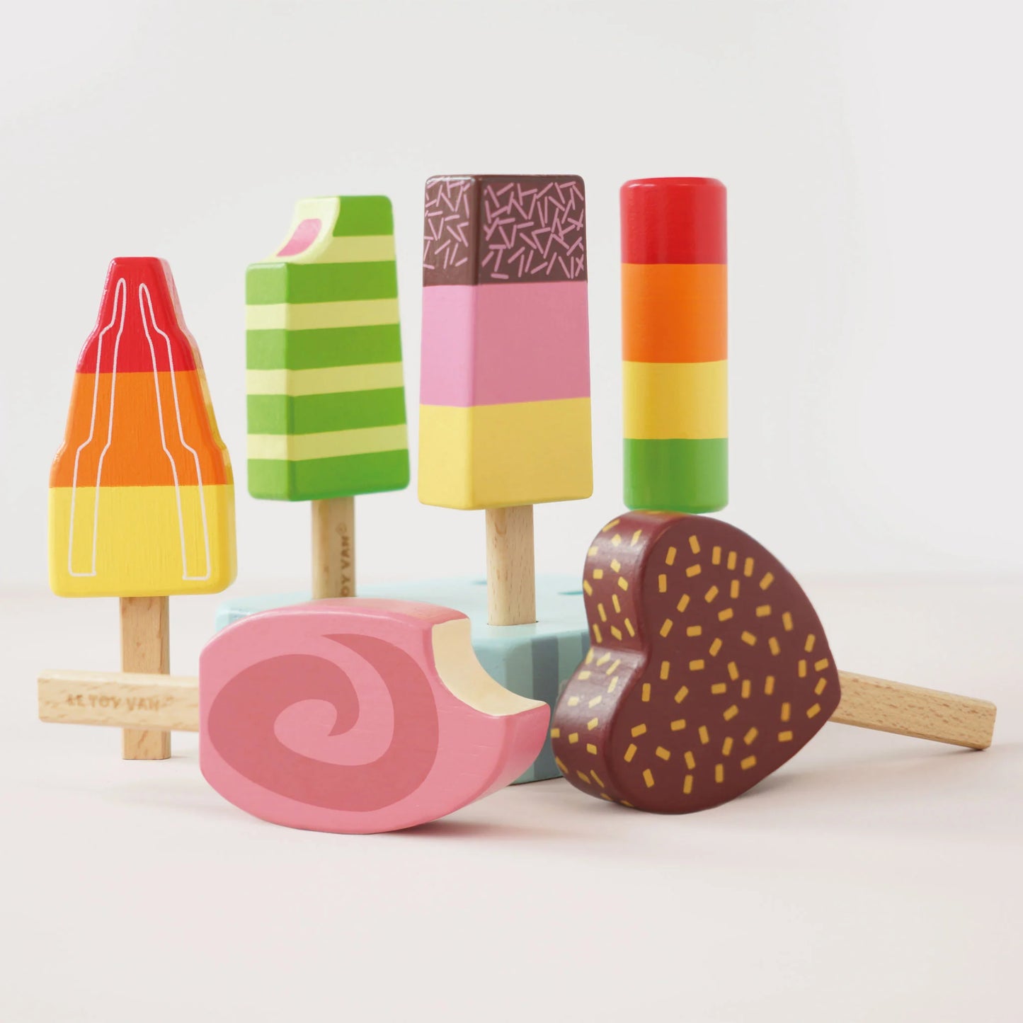 Ice Cream Cones and Lollies Set