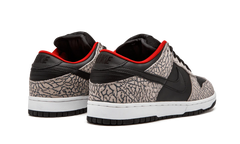 SB Dunk Low Pro "Supreme - Black Cement" 304292 131