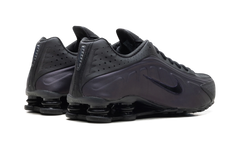 Shox R4 "Cave Purple Black" HQ1988 500