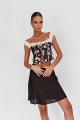 Emotional Knee Length Skirt Black
