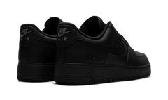 Air Force 1 '07 LV8 "Triple Black Ripstop" IH4452 001