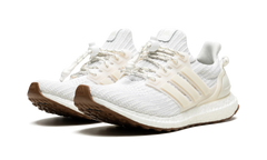 UltraBoost 4.0 "Ivy Park" GX5370