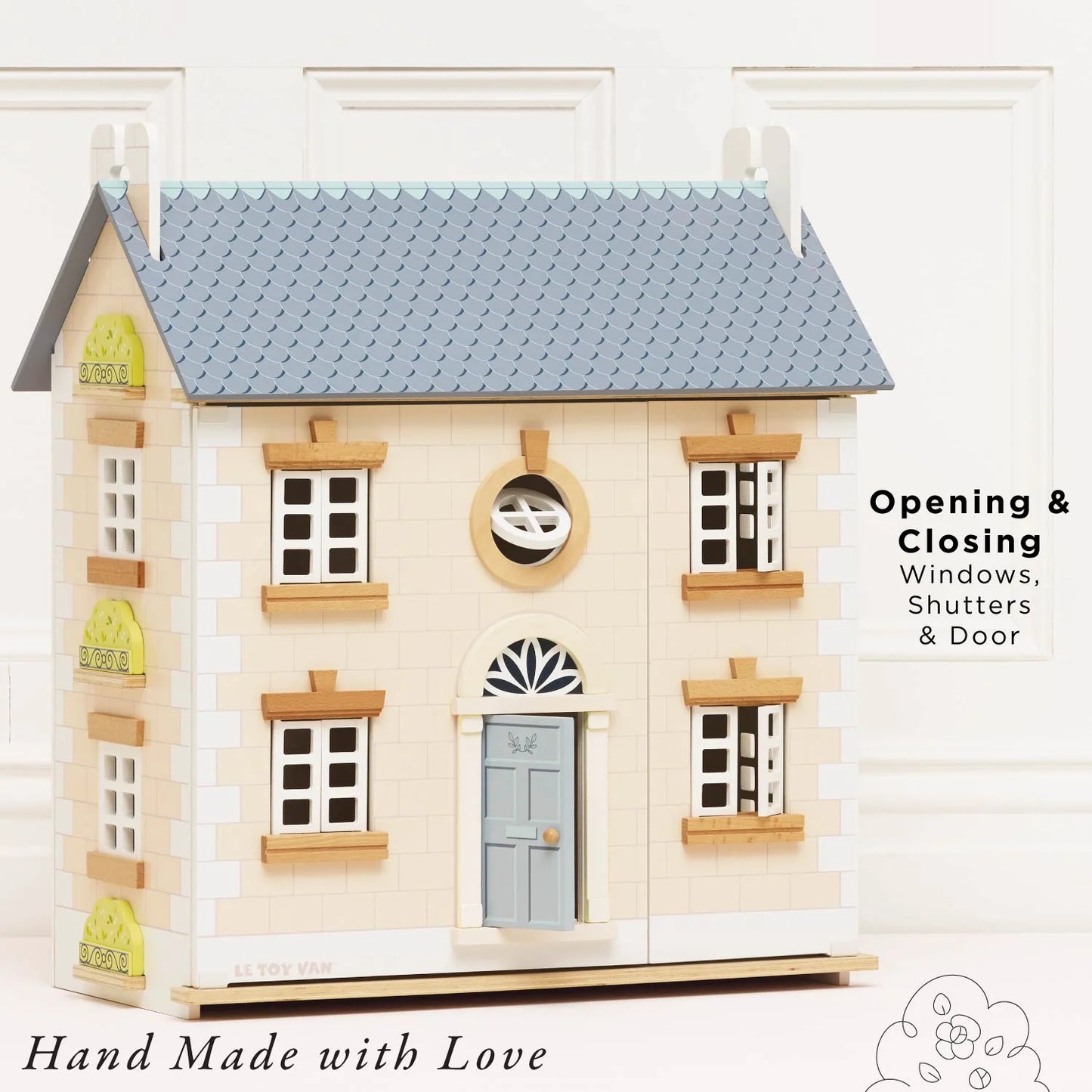 Bay Tree Wooden Dolls House