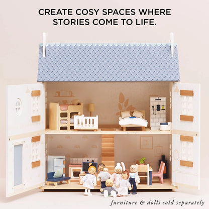 Bay Tree Wooden Dolls House