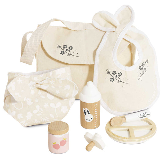 Dolls Nursing Kit and Bag