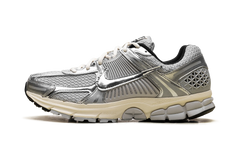 Zoom Vomero 5 "Grey Fog Chrome" IM3486 002