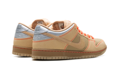 SB Dunk Low "Som Tum" IB6206 701